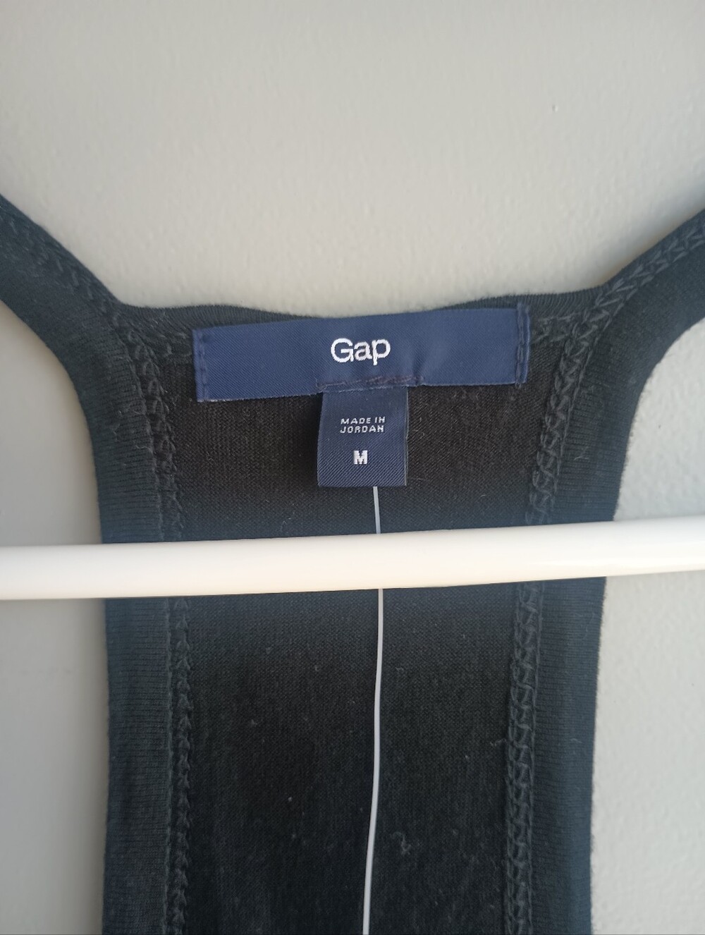 Gap - Picture 3 of 5